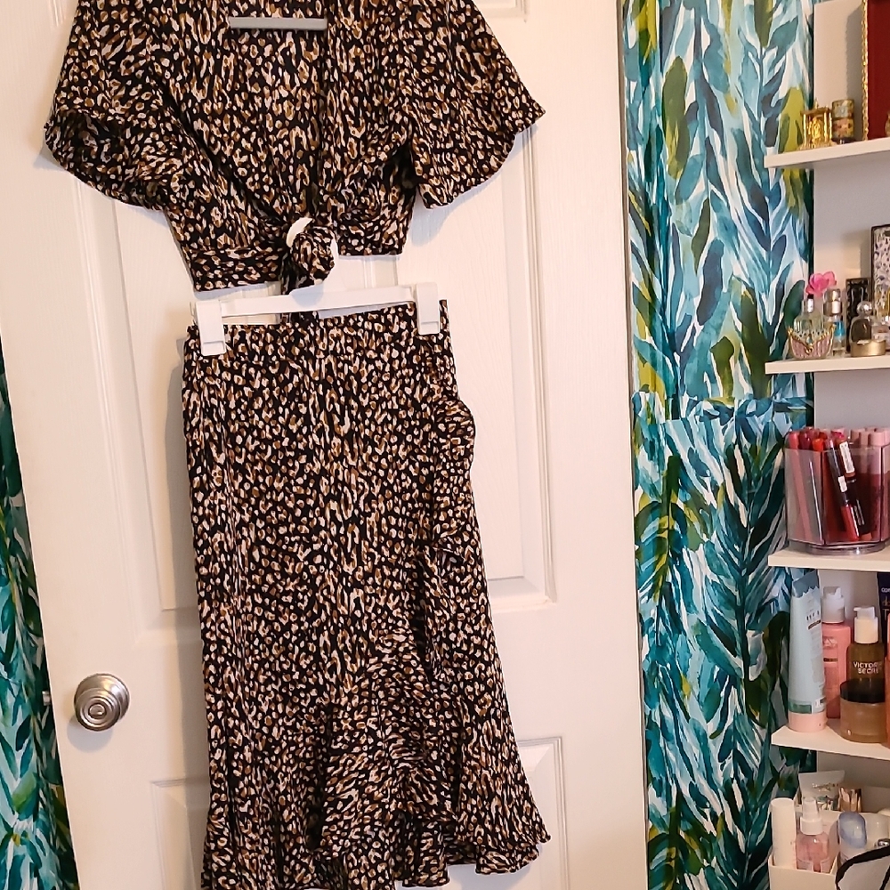 Leopard Print Ruffle Hem Midi Skirt - Black & Tan